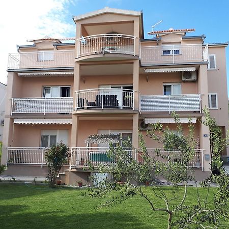 Apartment Aurora Каштела Экстерьер фото