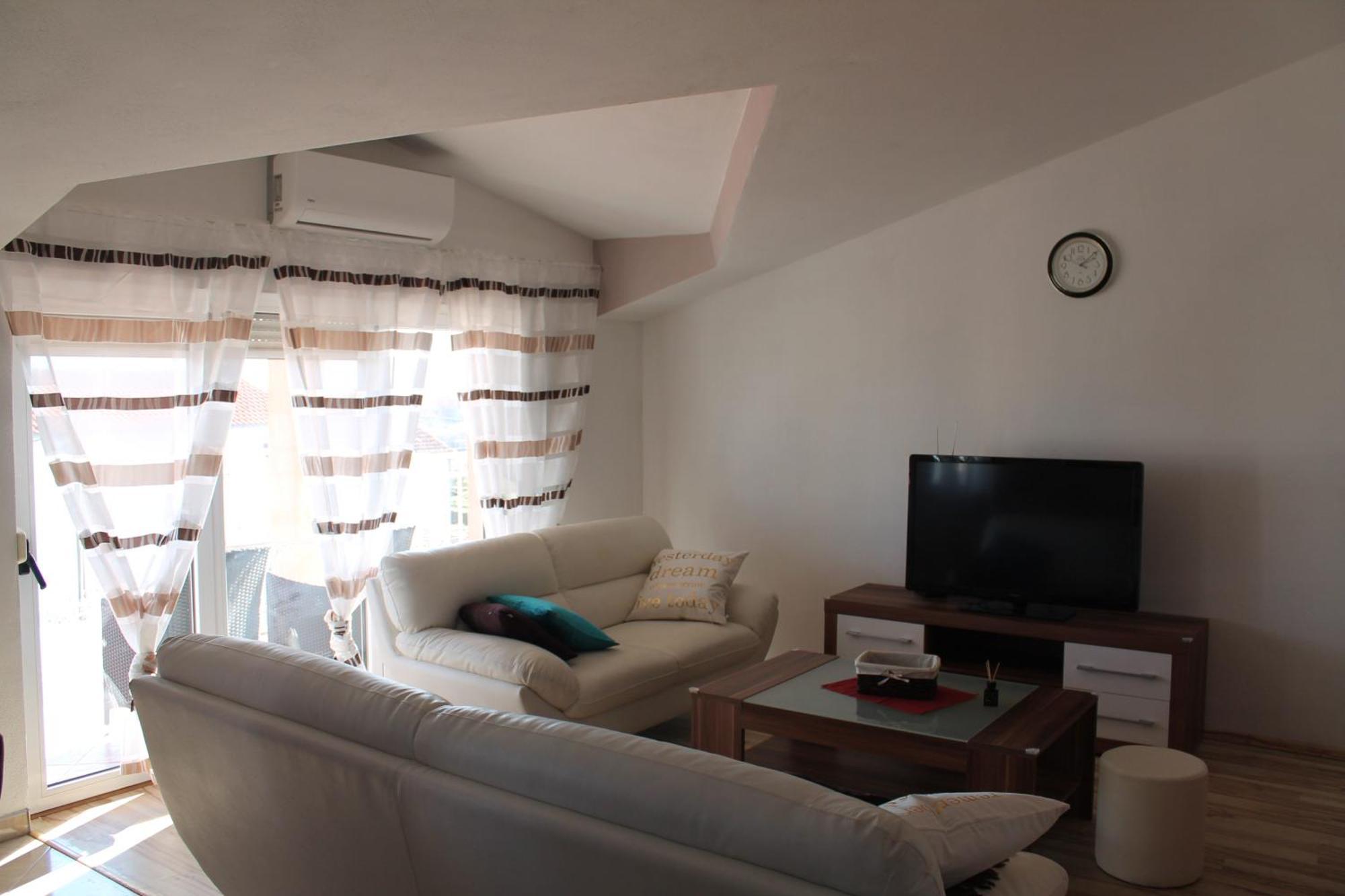 Apartment Aurora Каштела Экстерьер фото